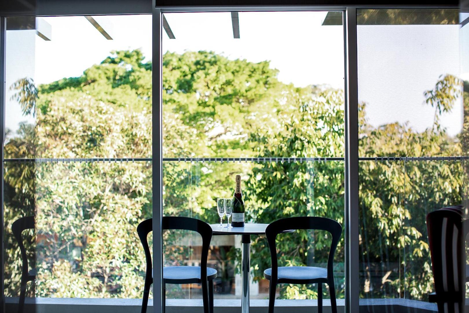 Seahaven Noosa Beachfront Resort Exterior photo